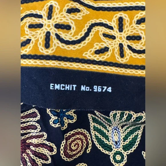 Handmade Emchit 9674 printed Embroiderey Black and Yellow Maxi Skirt - Picture 6 of 6